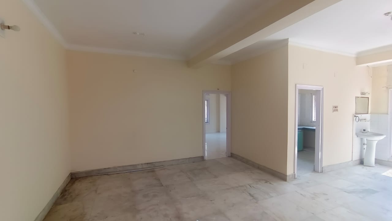 Unfurnished 2bhk in South Sarania, Manipuri Rajbari, Guwahati, Assam, India for Rent